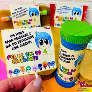 KIT PORTA-PIRULITO E BOLHA DE SABÃO - DIA DO ESTUDANTE